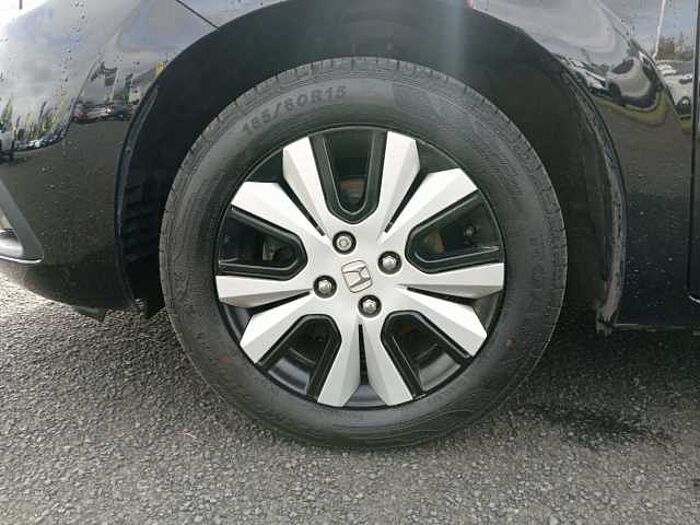 Honda Jazz Hybrid 1.5 i-MMD (109ps) SR eCVT 